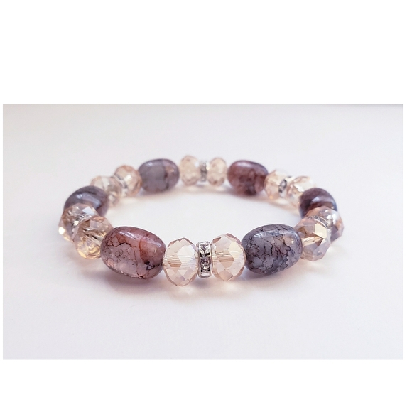 Jewelry - Multi Color Beaded Bracelet